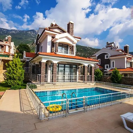 Villa Arnna 5 *